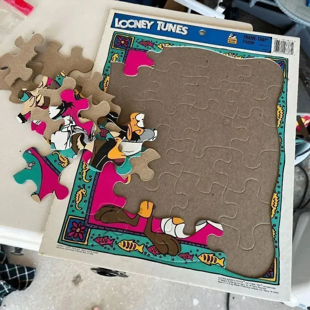 VTG 1994 Looney Tunes Frame Tray Puzzle Bugs Bunny Daffy Wile E. Coyote
